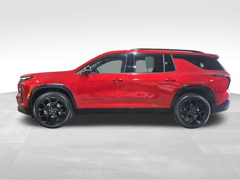 Used 2024 Chevrolet Traverse RS AWD/4WD image 9