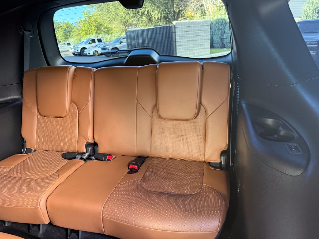 Used 2024 INFINITI QX80 Sensory w/ Cargo Package AWD/4WD image 37