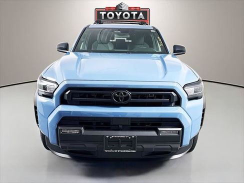 Certified 2026 Toyota 4Runner SR5 AWD/4WD image 2