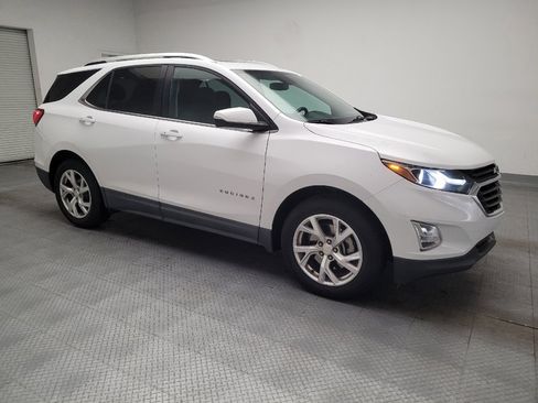 Used 2018 Chevrolet Equinox LT image 11