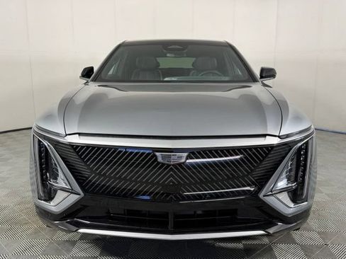 Used 2024 Cadillac Lyriq Tech RWD image 11