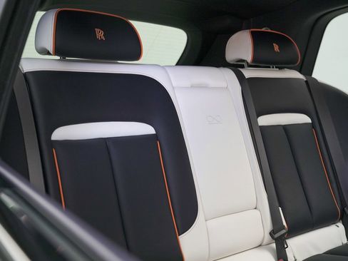 New 2026 Rolls-Royce Cullinan Black Badge image 70