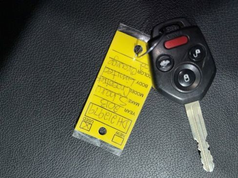 Used 2013 Subaru Crosstrek 2.0i Limited image 19