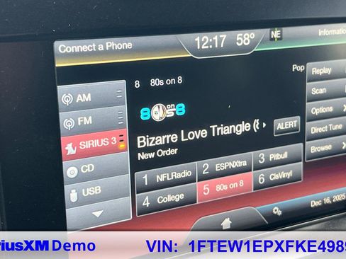 Used 2015 Ford F150 XLT w/ Equipment Group 302A Luxury image 21