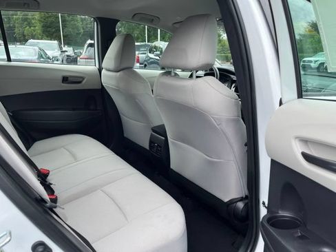Used 2025 Toyota Corolla Cross L FWD image 19