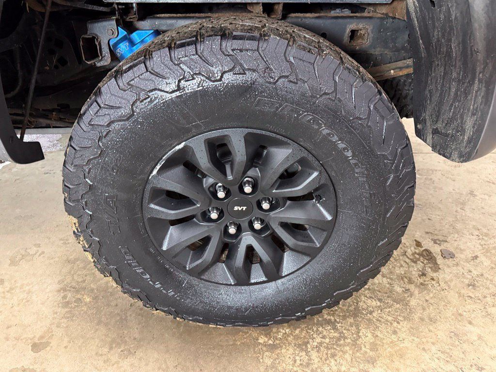 Used 2013 Ford F150 Raptor w/ Luxury Equipment Group AWD/4WD image 28