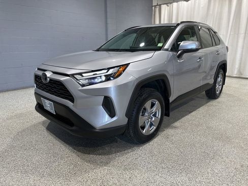Certified 2023 Toyota RAV4 XLE AWD/4WD image 5