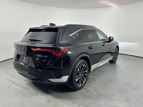 Used 2024 Acura ZDX A-Spec AWD/4WD image 7