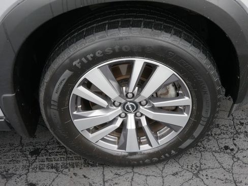 Used 2022 Nissan Pathfinder SL image 8