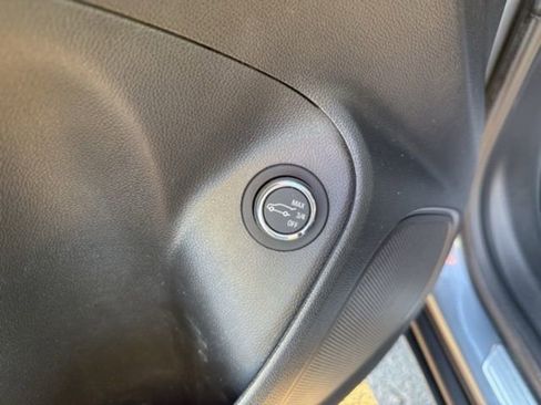 Used 2022 Buick Encore GX Select image 33