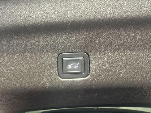 Used 2022 GMC Yukon SLT image 37