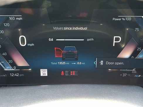 Used 2025 BMW X7 xDrive40i w/ Premium Package image 22