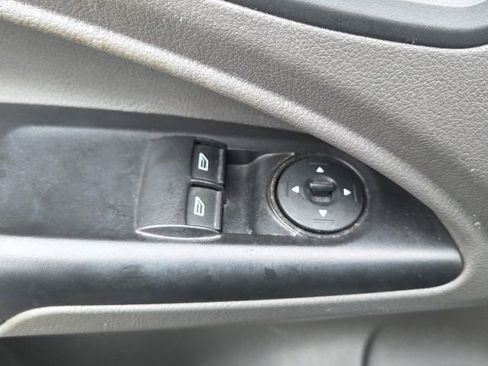 Used 2022 Ford Transit Connect XL image 19