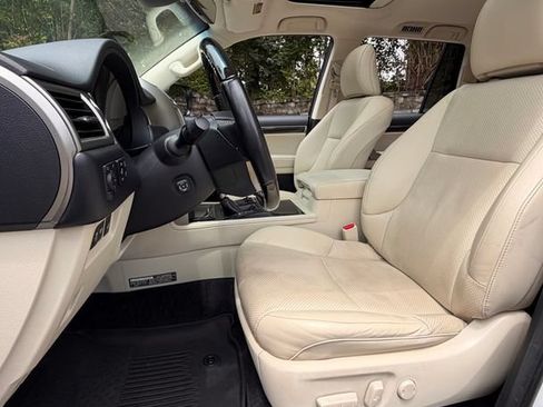 Used 2021 Lexus GX 460 Luxury w/ Sport Design Package AWD/4WD image 14