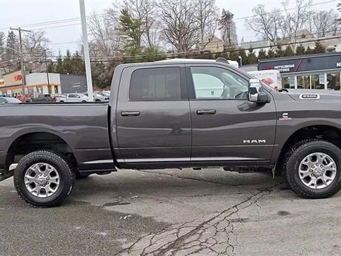 Used 2024 RAM 2500 Laramie image 9