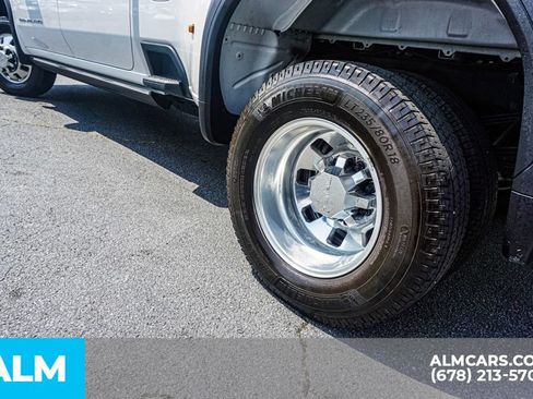 Used 2024 GMC Sierra 3500 Denali Ultimate AWD/4WD image 15