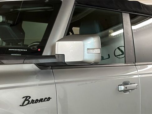 Used 2021 Ford Bronco Outer Banks image 5