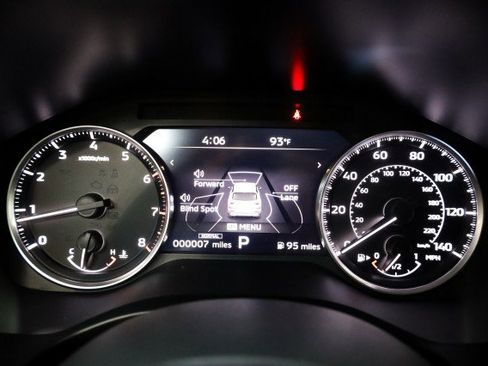 New 2025 Mitsubishi Outlander SE image 13