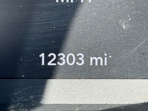 Certified 2024 Jeep Gladiator Sport image 34