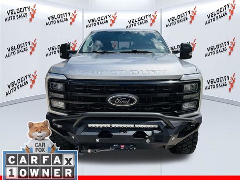 Used 2023 Ford F350 Lariat w/ Black Appearance Package AWD/4WD image 10