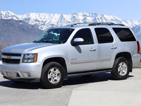 Used 2013 Chevrolet Tahoe LT AWD/4WD image 2