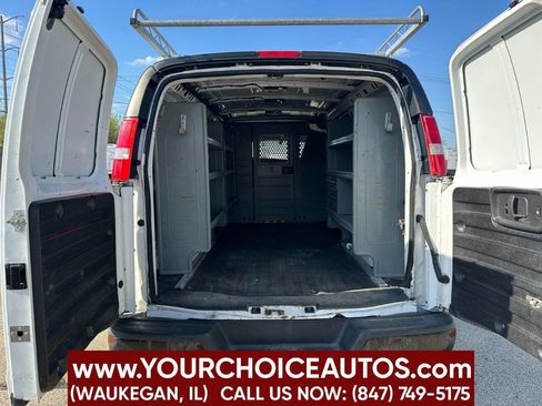 Used 2016 Chevrolet Express 2500 RWD image 19