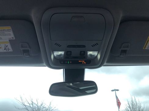 Used 2022 GMC Terrain AT4 AWD/4WD image 27