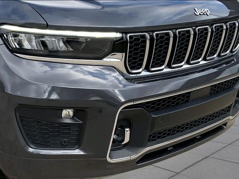 Used 2022 Jeep Grand Cherokee L Overland AWD/4WD image 28