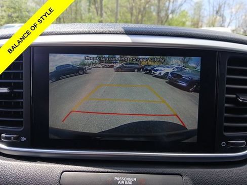 Used 2022 Kia Sportage LX AWD/4WD image 17