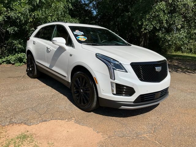 Used 2026 Cadillac XT5 Premium Luxury w/ LPO, ONYX Package FWD image 3