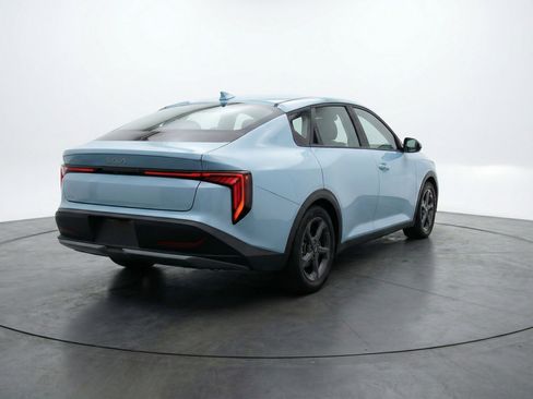 Used 2025 Kia K4 LXS FWD image 9