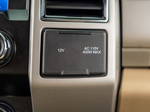 Used 2020 Ford F350 Lariat w/ Lariat Value Package image 22