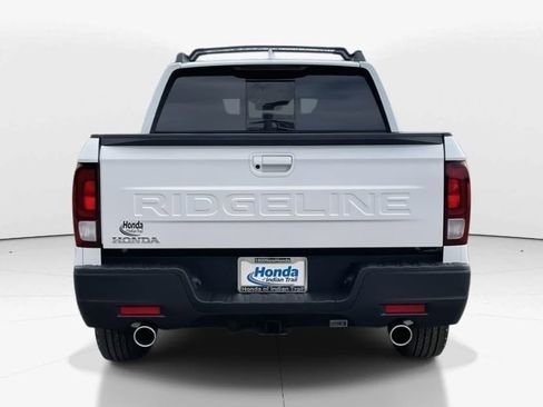 Used 2025 Honda Ridgeline RTL image 4