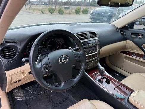 Used 2008 Lexus IS 250 image 9