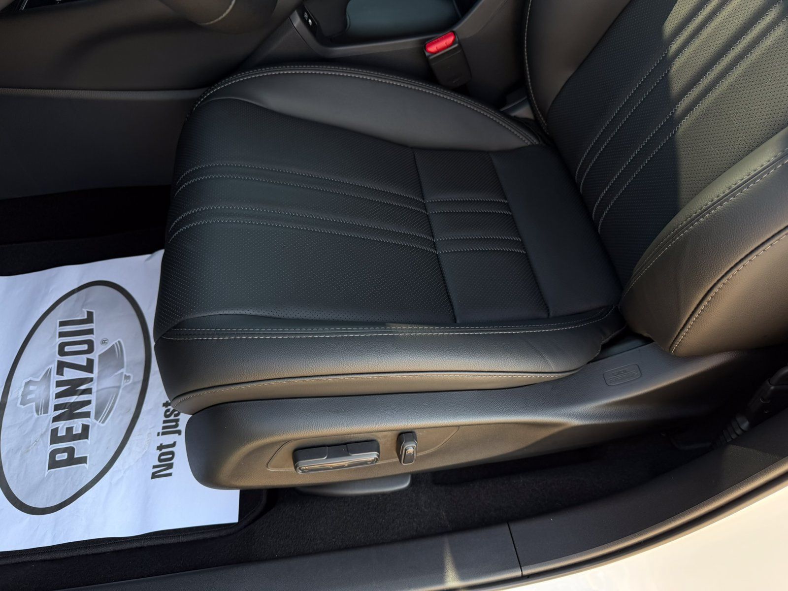 Certified 2026 Honda HR-V EX-L image 11