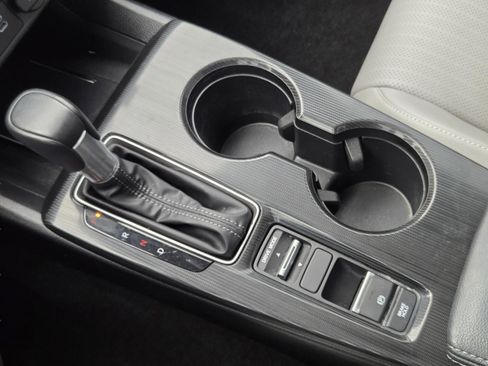 Certified 2025 Honda Civic FWD Hybrid Sedan image 17