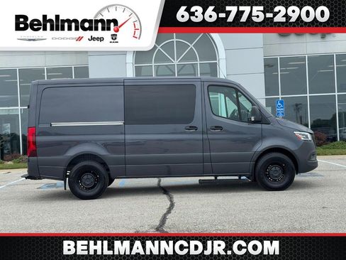 Used 2024 Mercedes-Benz Sprinter 2500 image 1