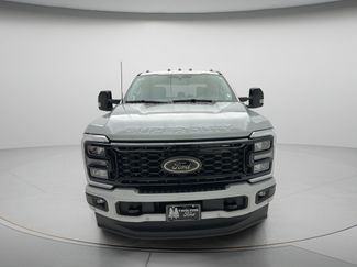 Used 2025 Ford F250 Lariat w/ Lariat Ultimate Package AWD/4WD video 2