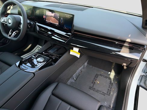 New 2026 BMW 530i w/ M Sport Package image 14