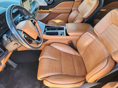 Used 2022 Lincoln Aviator Black Label image 13