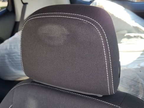 Used 2022 GMC Terrain SLE image 15