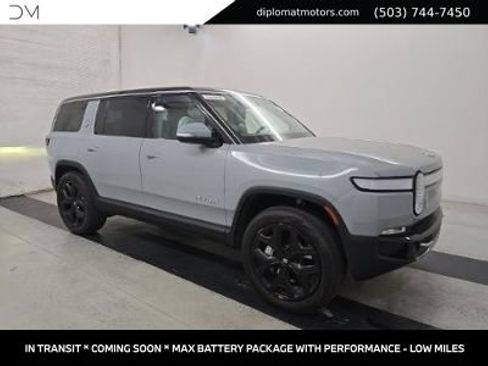 Used 2024 Rivian R1S Adventure AWD/4WD image 3