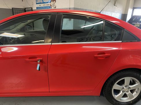 Used 2016 Chevrolet Cruze LT w/ Technology Package image 14