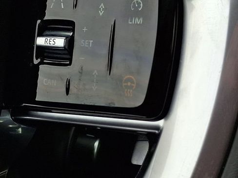 Used 2023 Land Rover Range Rover SE image 27