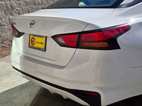 Used 2019 Nissan Altima 2.5 S image 4