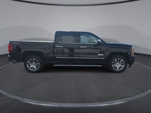 Used 2015 Chevrolet Silverado 1500 High Country w/ High Country Premium Package AWD/4WD image 9