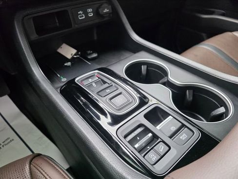 Certified 2024 Honda Pilot Elite image 23