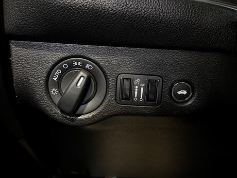 Used 2019 Dodge Challenger SRT Hellcat Redeye image 42