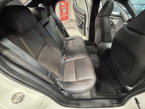 Used 2024 MAZDA MAZDA3 s image 44