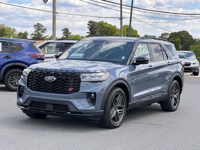Used 2025 Ford Explorer ST